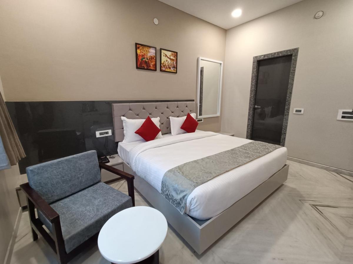 Hotel Shri Anand Dham, Nathdwara - 125 Meters Away From The Temple Luaran gambar
